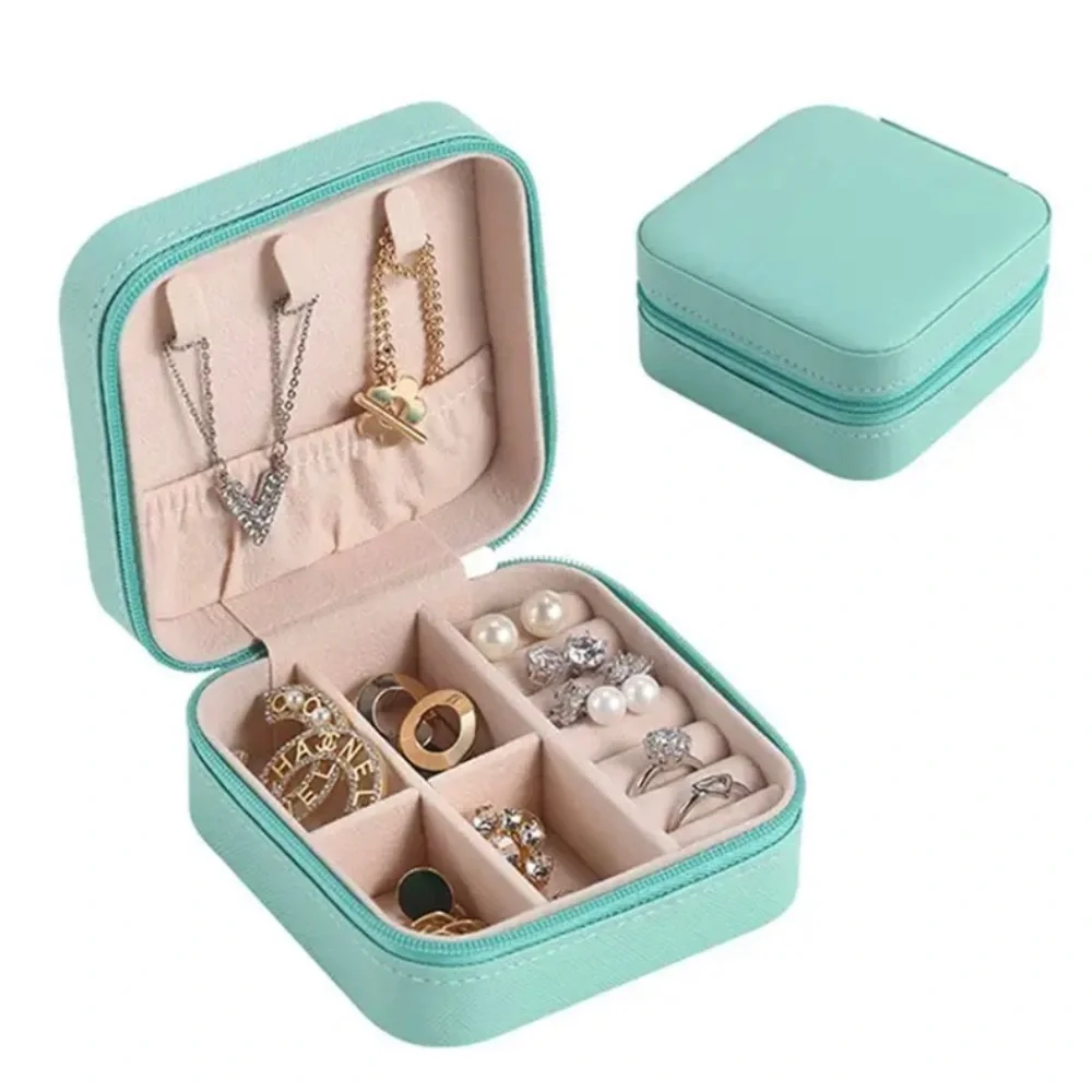 NWT travel jewelry box storage case for rings, earrings, necklaces vegan zipper